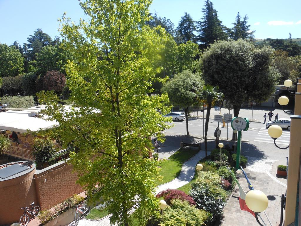 Hotel Rosa Del Deserto Castrocaro Terme Εξωτερικό φωτογραφία