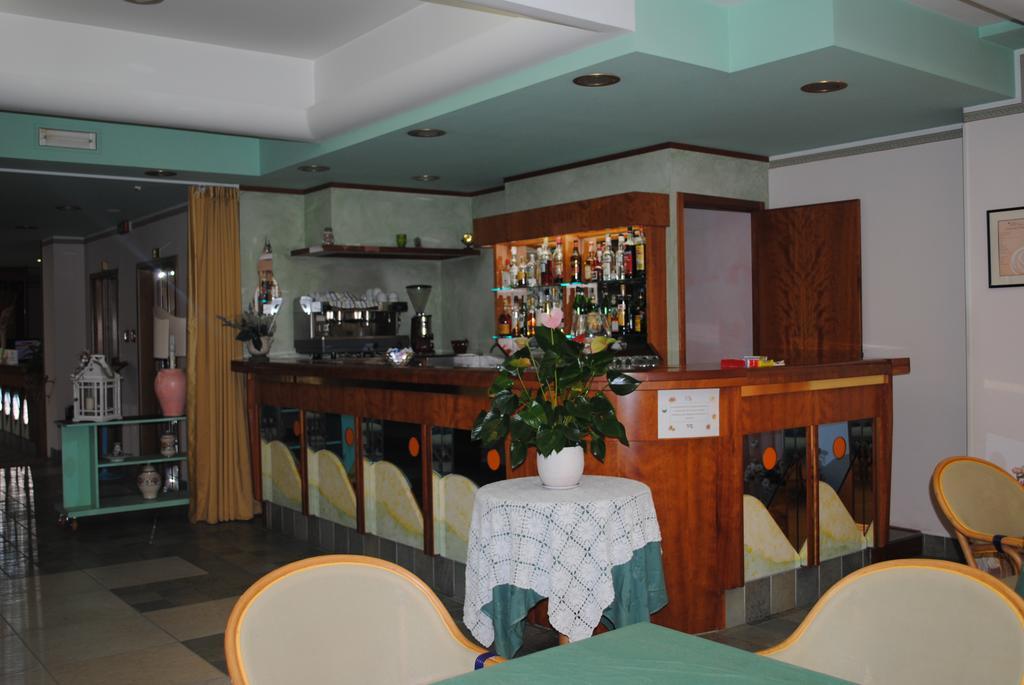 Hotel Rosa Del Deserto Castrocaro Terme Εξωτερικό φωτογραφία