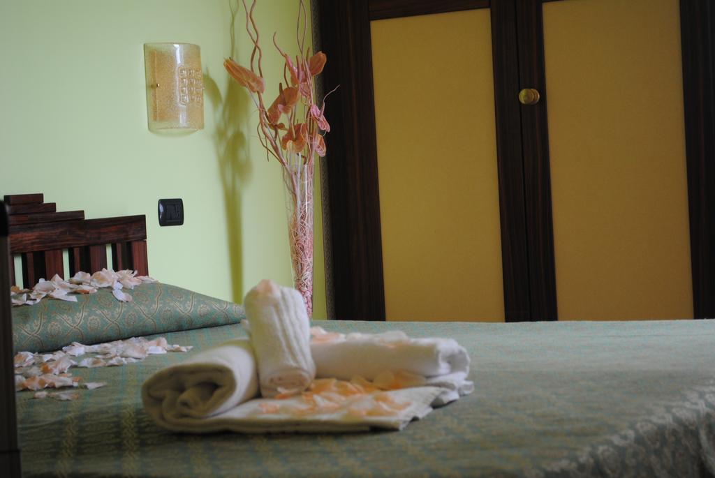 Hotel Rosa Del Deserto Castrocaro Terme Εξωτερικό φωτογραφία